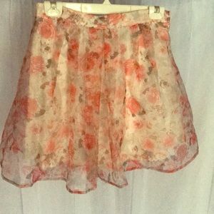 🌹 rose print skirt